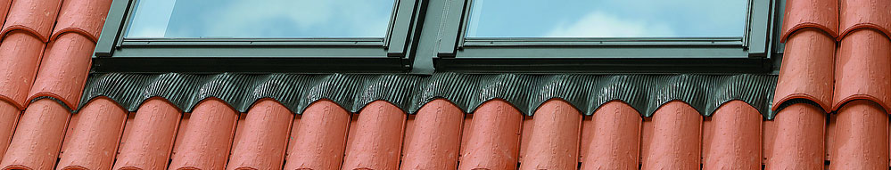 okna dachowe obrotowe, wyjście na balkon przez okna dachowe obrotowe, okno balkonowe uchylno-obrotowe FAKRO
