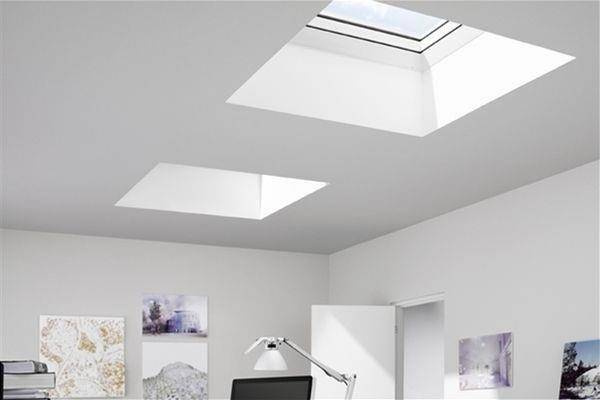 Okno do dachu płaskiego Velux CFP 060090 0073QV 60x90 2-szybowe nieotwierane