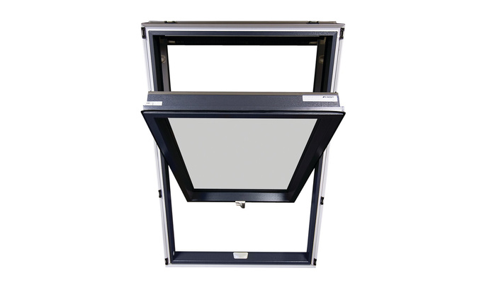 Okno dachowe Fakro PTP-V/AC U4 RAL 7022 55x118 3-szybowe PVC
