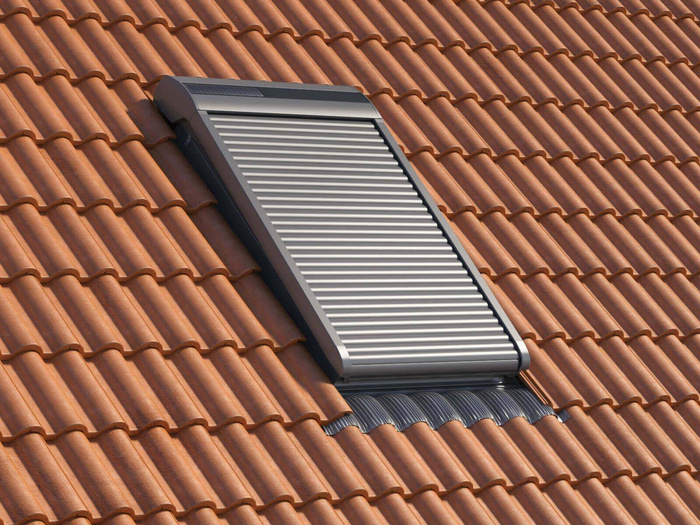 Roleta do okna dachowego ROOFLITE+ SSR C2A 55x78 zewnętrzna solarna 