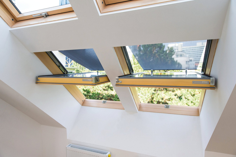 Markiza zewnętrzna do okna dachowego Fakro AMZ/092 RAL 7022 94x160 manualna