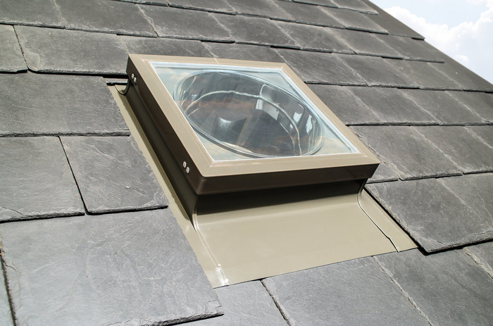 Świetlik dachowy FAKRO SFL AN 350