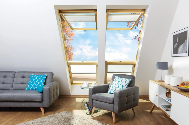 Okno dachowe Fakro FPP-V MAX U4 RAL 7022 114x160 3-szybowe drewniane