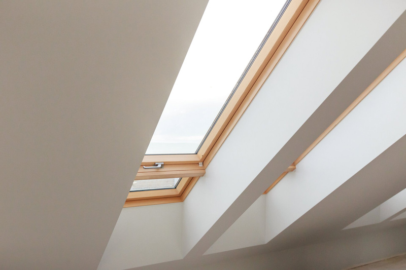 Okno dachowe Fakro FXP P5 RAL 7022 94x95 3-szybowe nieotwierane