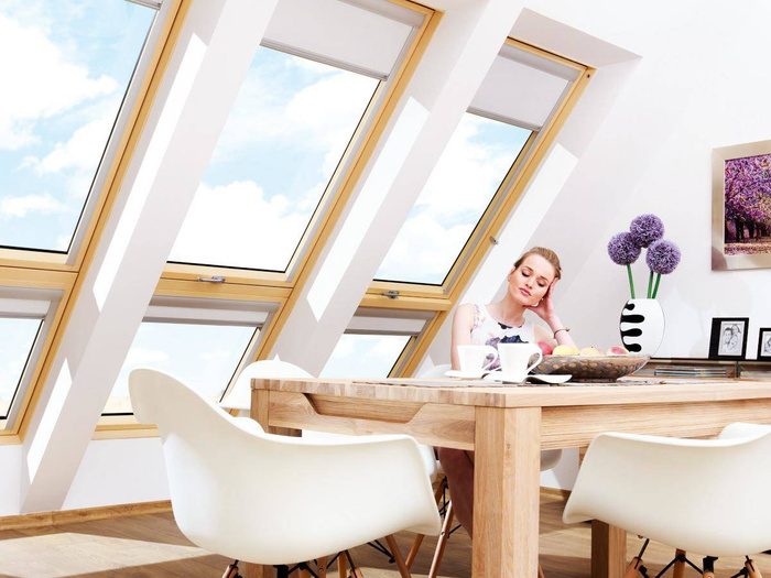 Roleta wewnętrzna do okna dachowego Fakro ARF/053 114x140 zaciemniająca manualna