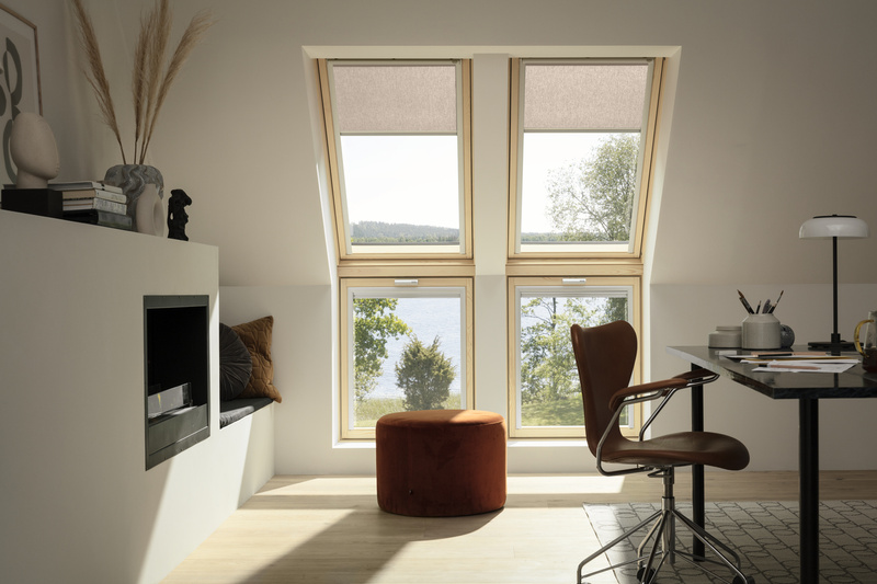 Okno dachowe Velux GLL MK04 1064 RAL 7043 78x98 3-szybowe drewniane