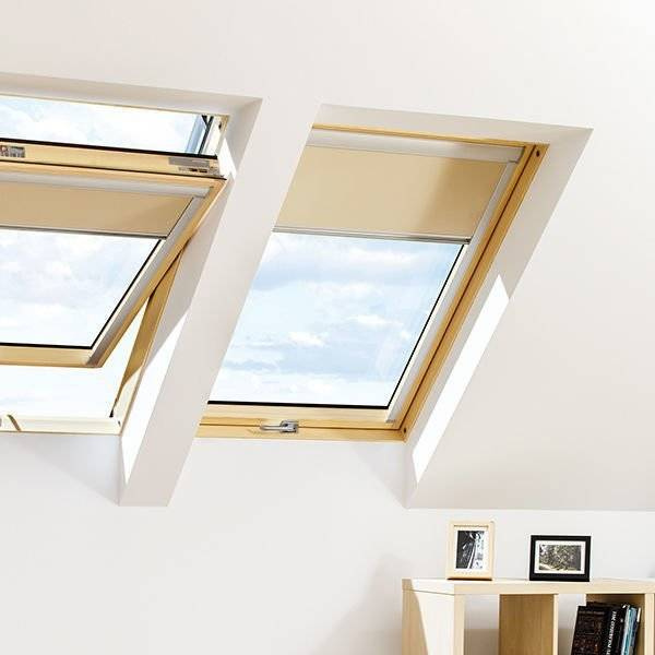 Zestaw okno dachowe FAKRO FTP-V U4 66x118 3-szybowe + kołnierz EHV-AT  falisty