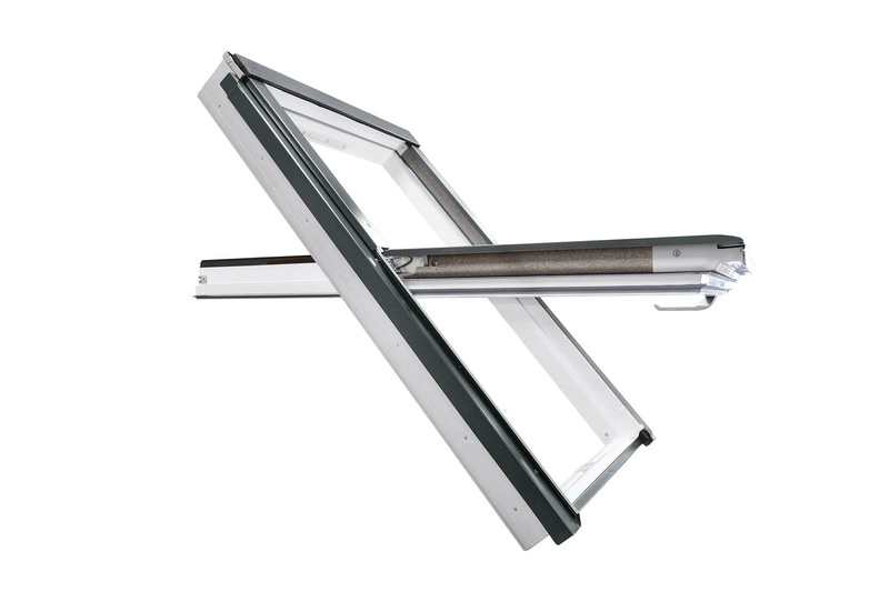 Okno dachowe Fakro PTP-V P50 ABMX RAL 7016 114x140 3-szybowe PVC