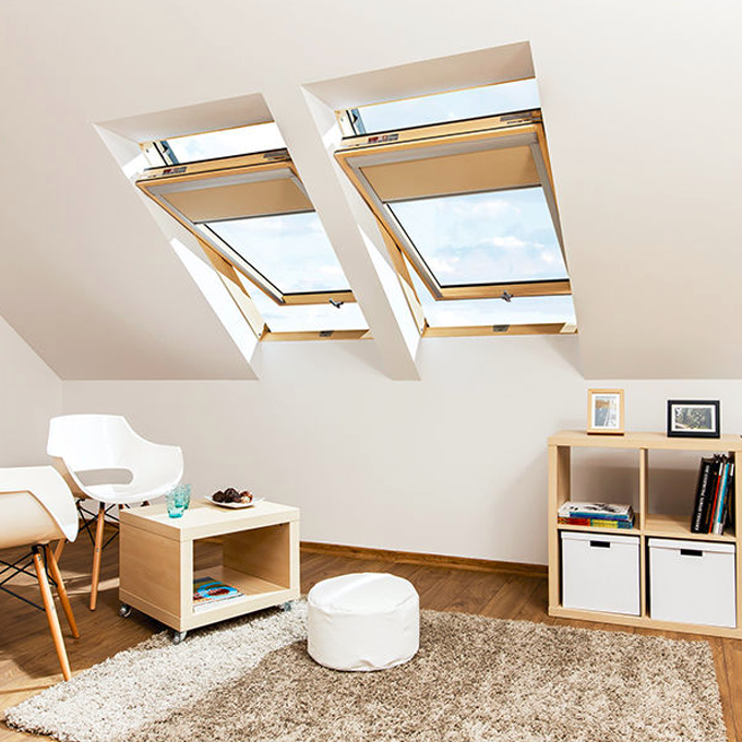 Zestaw okno dachowe FAKRO FTP-V U4 66x118 3-szybowe + kołnierz EHV-AT  falisty