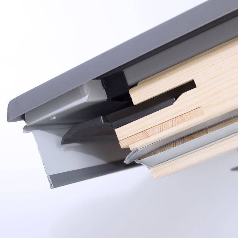 Zestaw okno dachowe ROOFLITE+ Solid Pine AAY M8A B900 drewniane + kołnierz falisty TFX 78x140