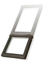 Okno dachowe Fakro FXU P5 RAL 7022 78x92 3-szybowe nieotwierane