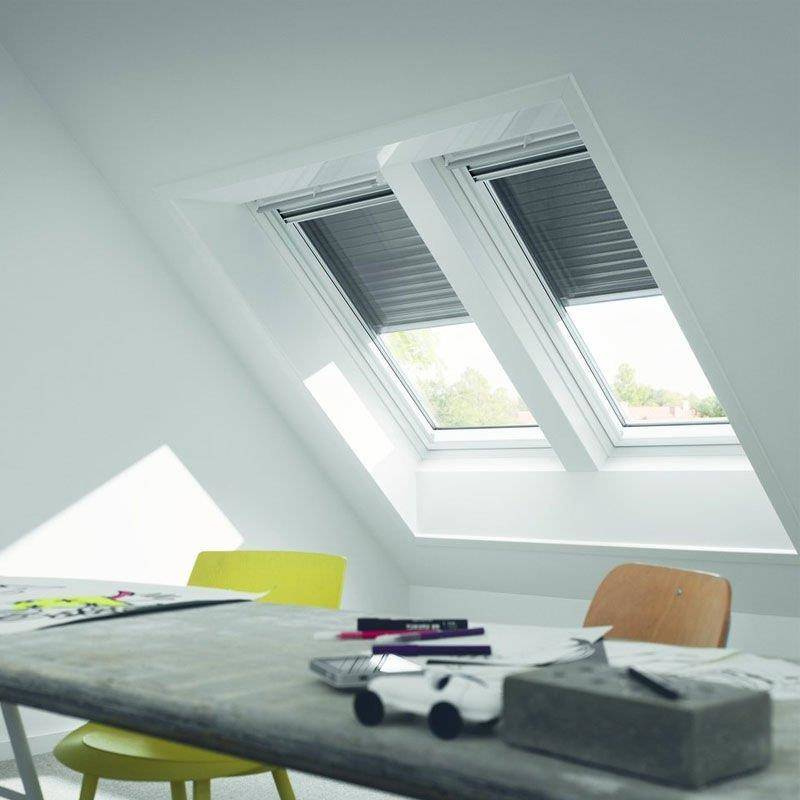 Roleta zewnętrzna do okna dachowego Velux SSL PK08 0100S 94x140 solarna