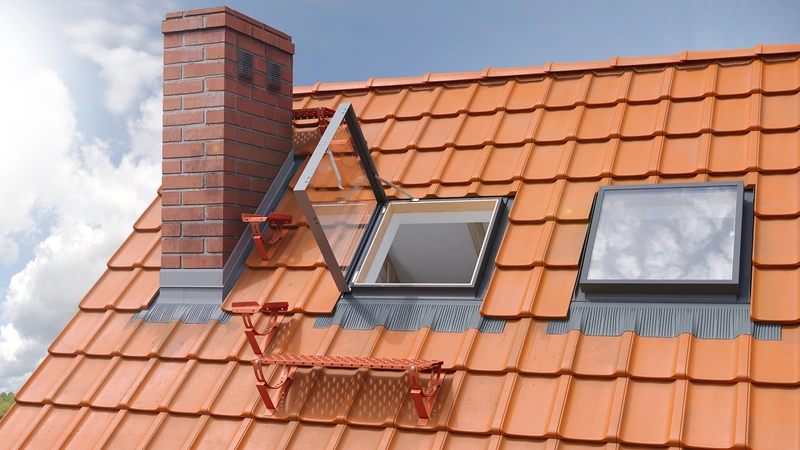 Wyłaz dachowy ROOFLITE+ Fenstro K300U 45x73 z ogranicznikiem i kołnierzem paroprzepuszczalnym