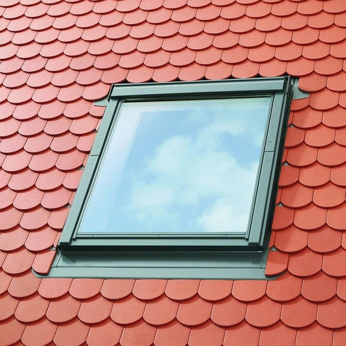 Kołnierz z BDX do okna dachowego Velux EDB CK04 2000 RAL 7043 55x98 do karpiówki