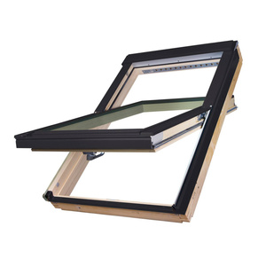 Okno dachowe Fakro FTP-V U4 RAL 9005 78x118 3-szybowe drewniane