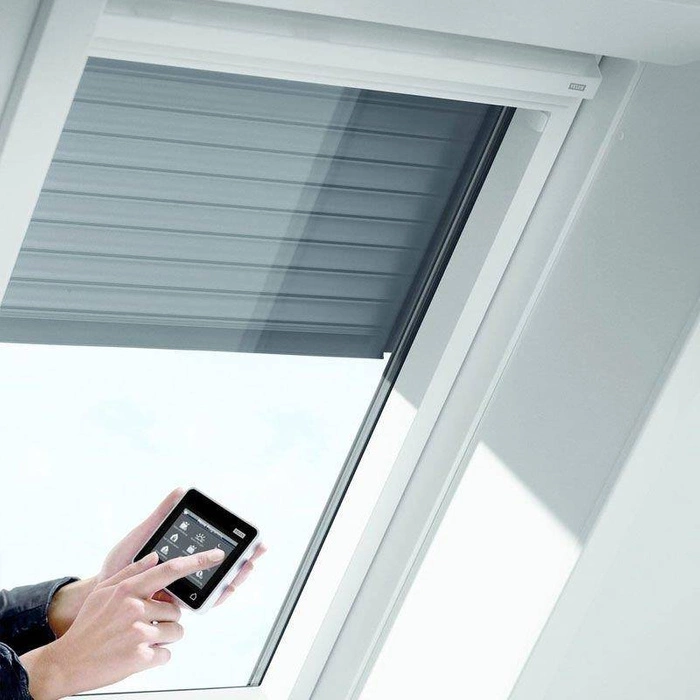 Roleta zewnętrzna do okna dachowego Velux SML MK12 0000S 78x180 elektryczna