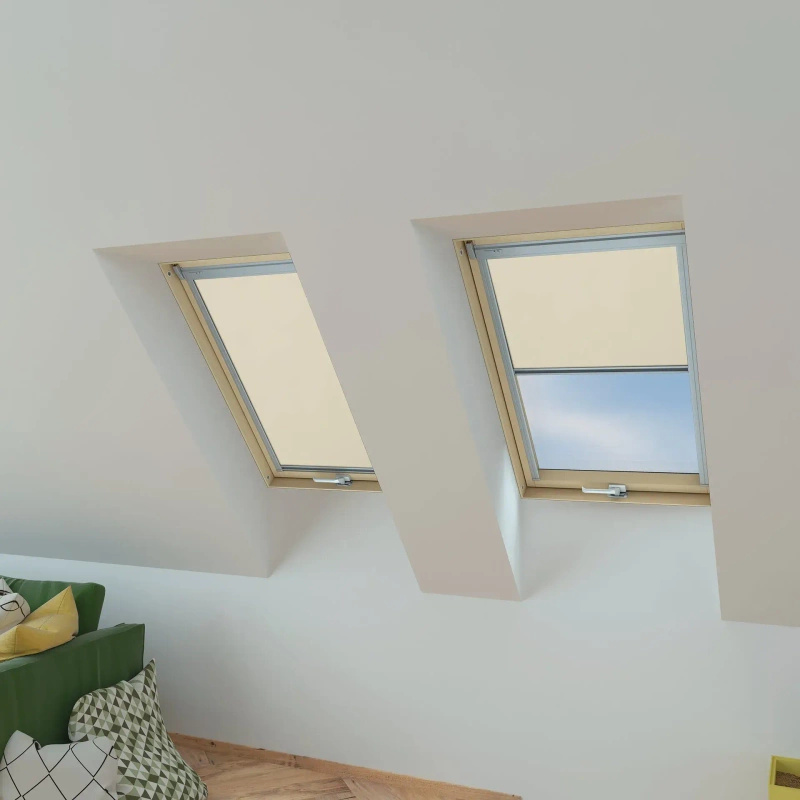 Roleta wewnętrzna do okna dachowego Fakro ARP Z-W/002 114x118 rozpraszająca elektryczna