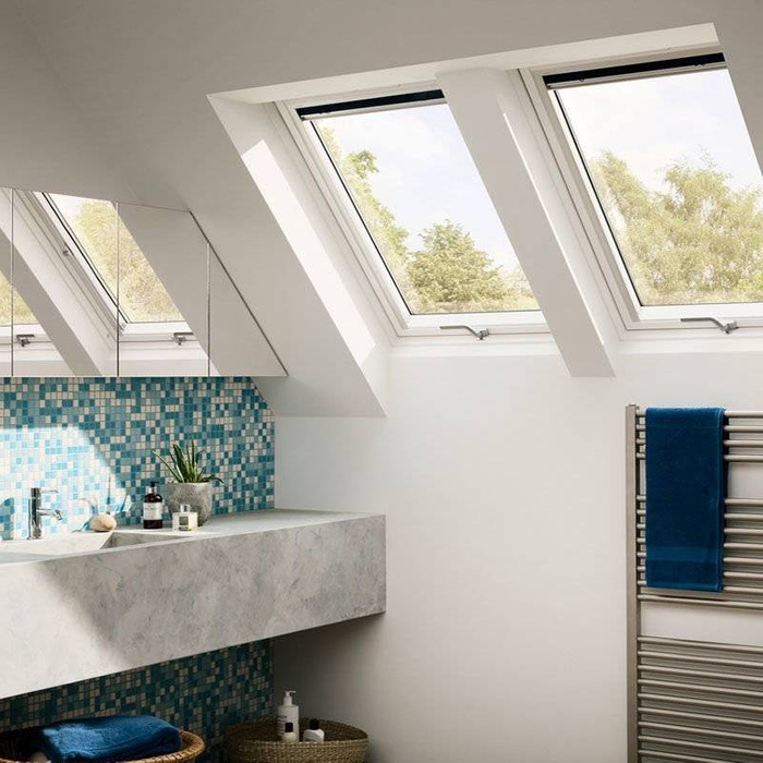 Zestaw okno dachowe VELUX GLU MK06 0061B 3-szybowe + kołnierz EDW 0000 falisty 78x118