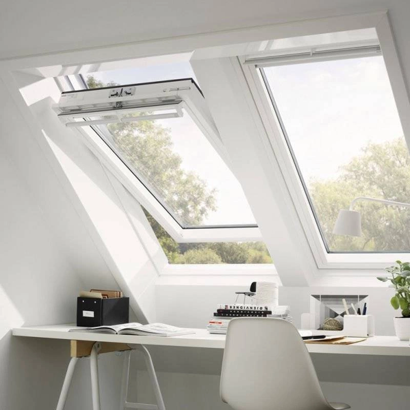 Okno dachowe VELUX GGU CK06 0066 55x118 3-szybowe drewniano-poliuretanowe