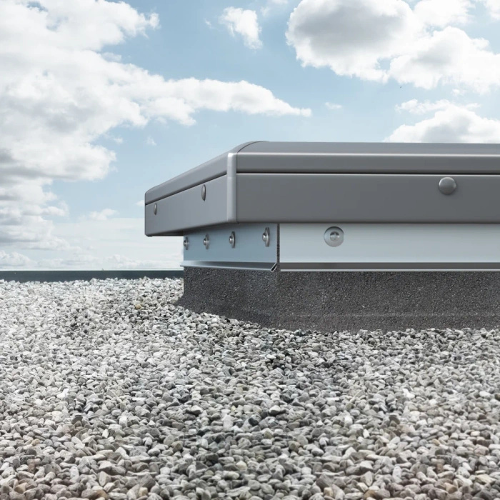 Okno do dachu płaskiego Rooflite+ FRF B600 60x90 3-szybowe nieotwierane