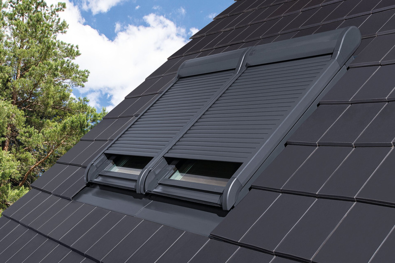 Roleta zewnętrzna FAKRO ARZ KOMFORT E230 107 55x140