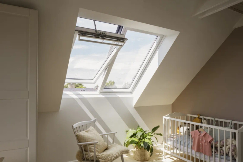 Okno dachowe Velux GGLS FPK08 206630 3-szybowe drewniane