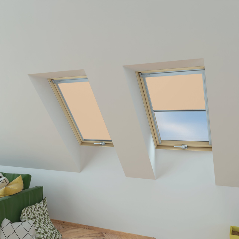 Roleta wewnętrzna do okna dachowego Fakro ARP Z-W/241 114x118 rozpraszająca elektryczna