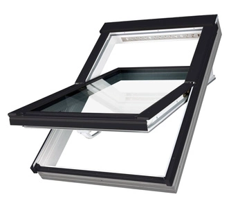 Okno dachowe Fakro PTP-V U4 RAL 9005 55x118 3-szybowe PVC